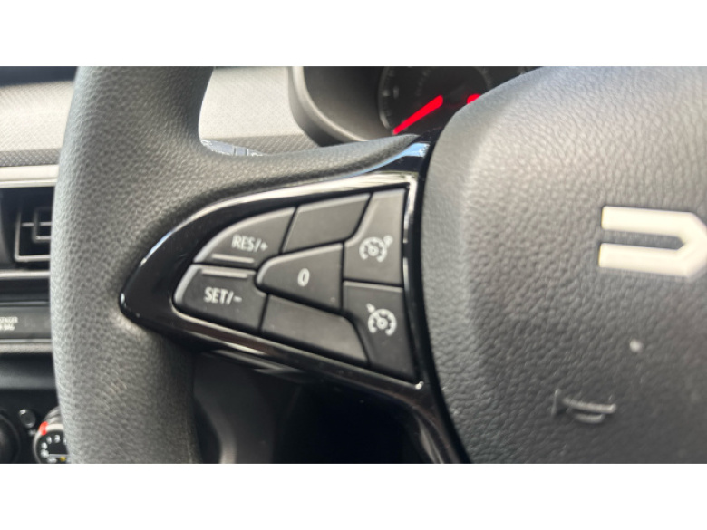 Dacia Jogger 1.0 TCe Essential 5dr Petrol Estate